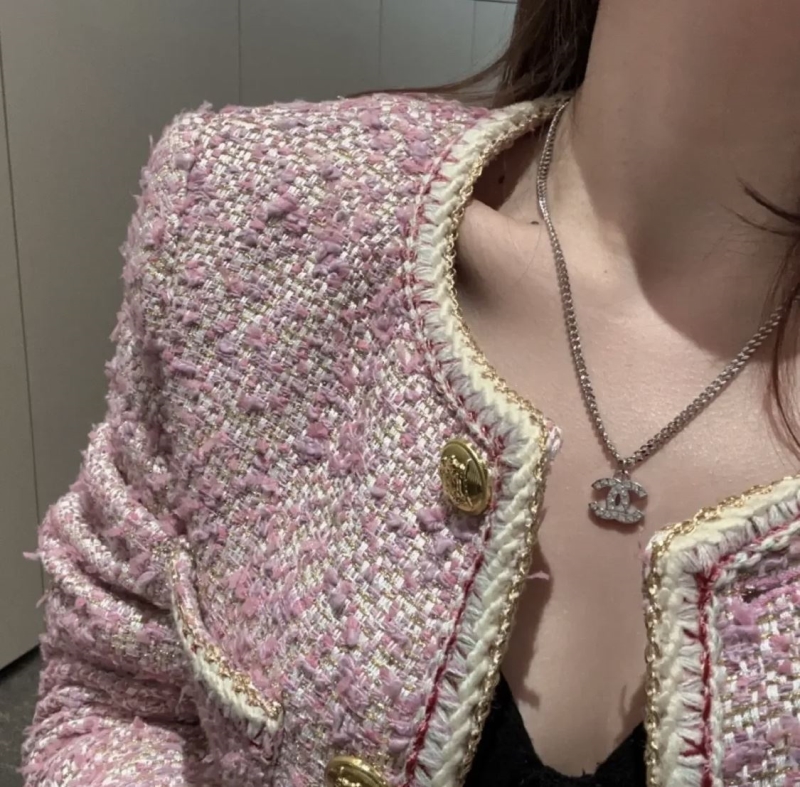 Ch**el necklaces